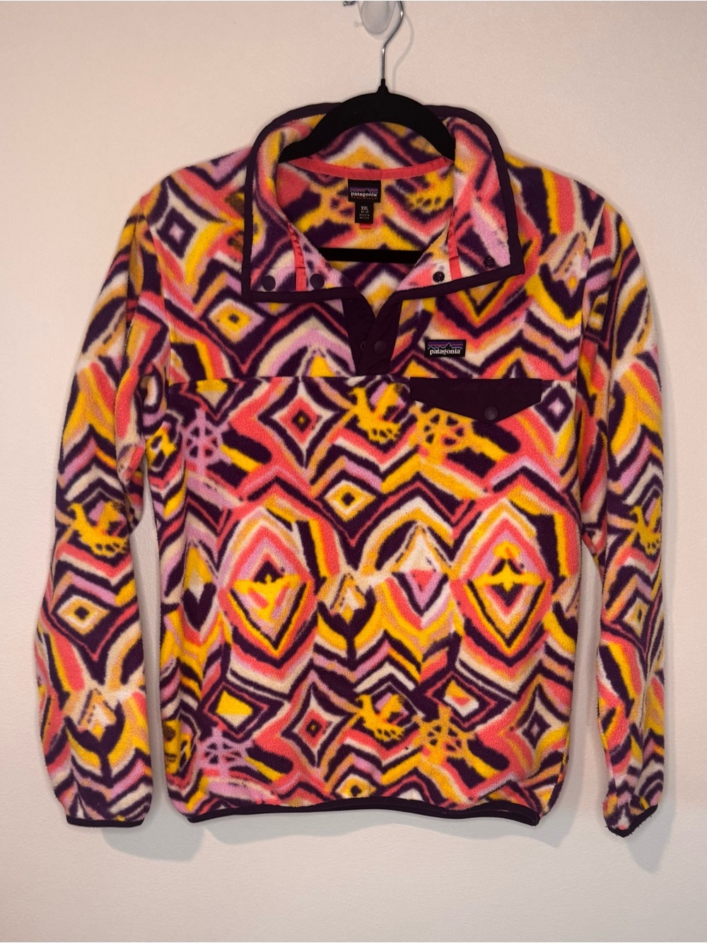 Patagonia Girls’ XXL Synchilla Snap-T Fleece Raven Tapestry Print Flaw